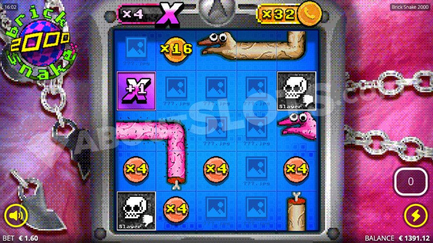 Snek Spins bonus game with two snake symbols on the reels.