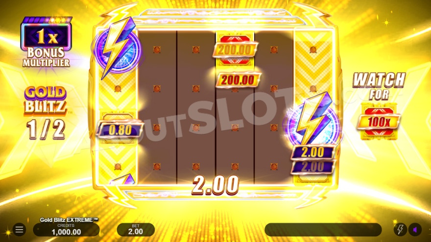 Gold Blitz feature in action with a 1x bonus multiplier.
