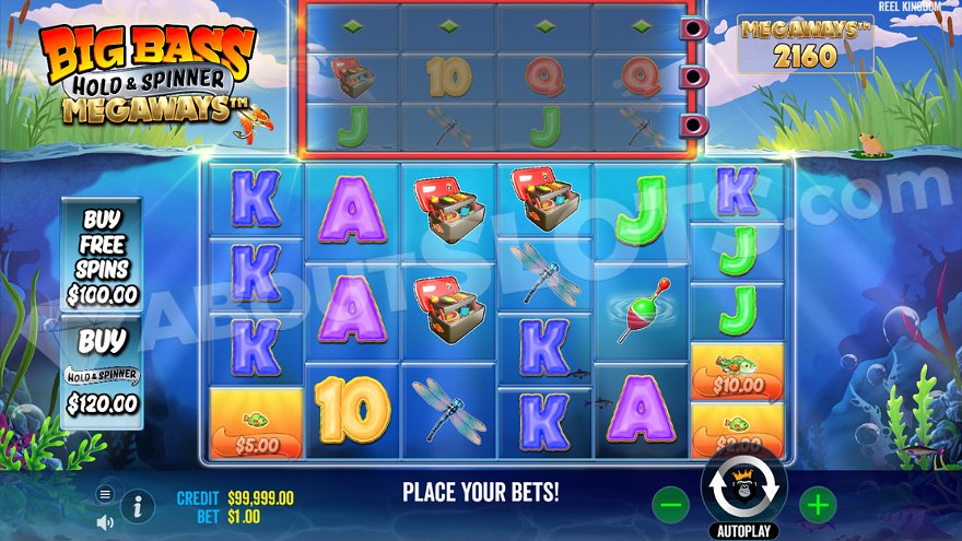 Underwater slot machine with fishes.