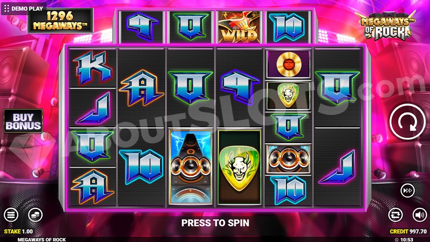 Royal and musical symbols on the Megaways grid, set on a stage.